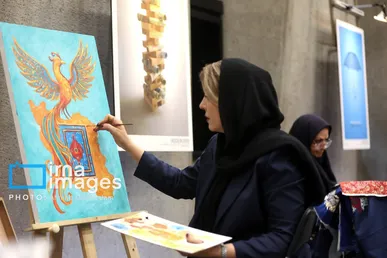 عکس‌هایی از کارگاه هنرهای تجسمی «ایران من»