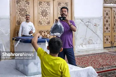 آخرین ساعات انتخابات ریاست جمهوری در حرم مطهر رضوی