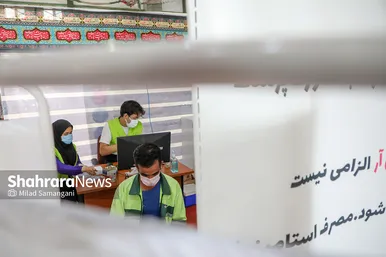 واکسیناسیون نیروهای خدمات‌شهری در مشهد
