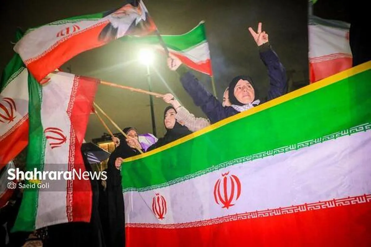 میدان حضور مردمی تبلور بینش آگاهانه