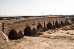 پایان عملیات مرمت و احیای گلدسته&zwnj;های &laquo;پل تاریخی سالار&raquo; رشتخوار