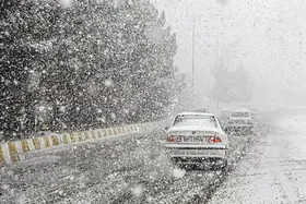 احتمال انسداد موقت برخی جاده&zwnj;های خراسان رضوی درپی بارش برف و وقوع کولاک (۲۱ بهمن ۱۴۰۳) | از سفر&zwnj;های غیرضروری بپرهیزید
