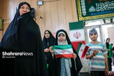 عکس‌هایی از دور دوم انتخابات ریاست جمهوری در مشهد (۴)
