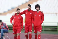هنانوف نزدیک در‌های خروجی باشگاه پرسپولیس
