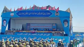 رژه هوایی جنگنده&zwnj;ها و بالگردهای ارتش در حضور رئیس&zwnj;جمهور| کدام تسلیحات و سامانه&zwnj;ها در تهران رژه رفتند؟+ فیلم و جزئیات