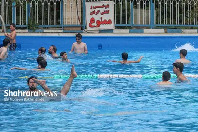 عکس‌هایی از استخر روباز پارک ملت