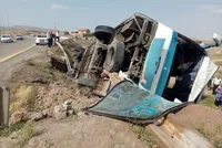 واژگونی اتوبوس مسافربری در محور تربت‌حیدریه به مشهد، ۱۹ مصدوم برجای گذاشت (۲ خرداد ۱۴۰۴)