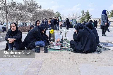 گزارش تصویری | زیارت اهل قبور در آخرین پنجشنبه سال