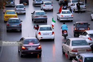 شادی مردم مشهد بعد از برد تیم ملی ایران