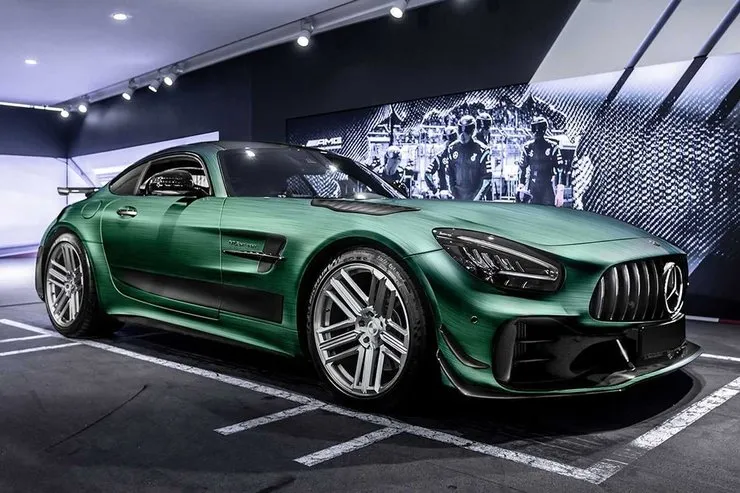 رونمایی از نسخه سفارشی مرسدس AMG GT R Pro توسط کارلکس دیزاین