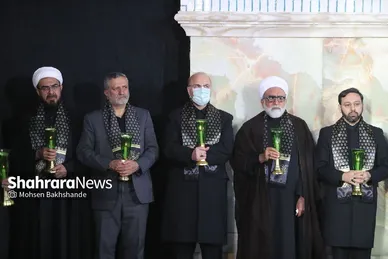 آیین خطبه خوانی شب شهادت امام رضا(ع) در حرم مطهر رضوی