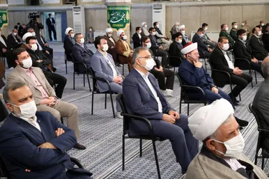 دیدار جمعی از مسئولان نظام و مهمانان شرکت کننده در کنفرانس وحدت اسلامی با رهبر معظم انقلاب