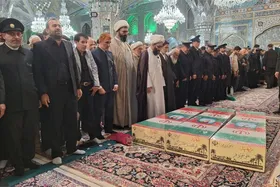 ویدئو | تشییع پیکر شهدای تازه&zwnj;تفحص&zwnj;شده دفاع مقدس در حرم امام&zwnj;رضا(ع) (یکم اردیبهشت ۱۴۰۴)
