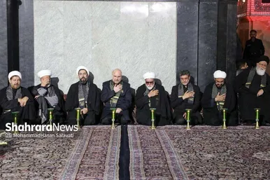 آئین خطبه خوانی شب عاشورا در حرم مطهر رضوی