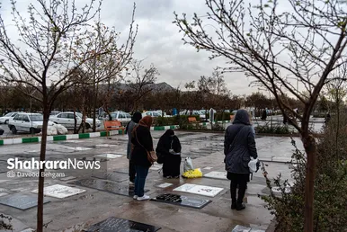 آئین سنتی «چراغ برات» در بهشت رضا(ع) مشهد