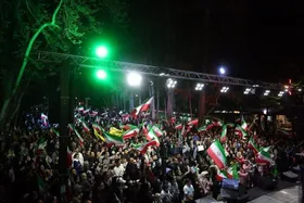 حضور مؤثر و صمیمانه&zwnj; هنرمندان در کنار مردم در شب&zwnj;های جنگ رمضان