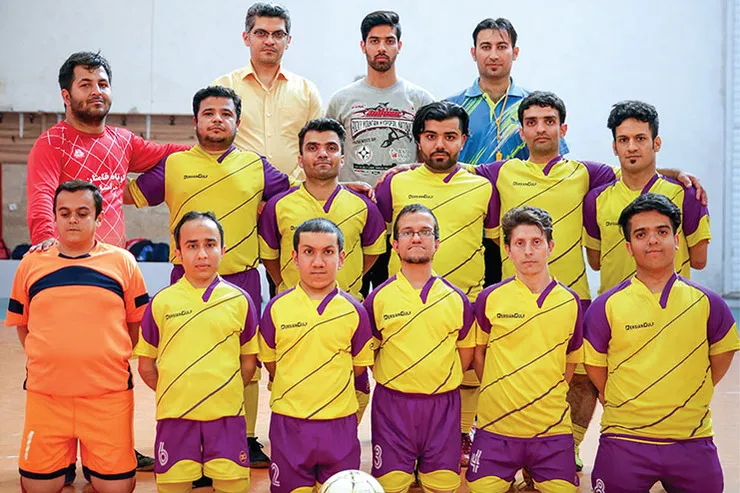 کوتاه‌قامتان بلندهمت