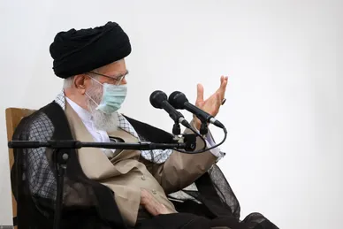 دریافت دُز اول واکسن ایرانی کرونا توسط رهبر انقلاب