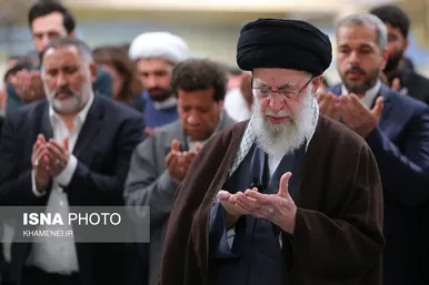 دیدار شاعران با رهبر معظم انقلاب