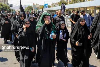 عکس‌هایی از مراسم جاماندگان اربعین در مشهد (۴ شهریور ۱۴۰۳)