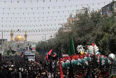 عزاداری روز عاشورا در خیابان امام رضا علیه السلام مشهد