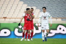 نتیجه دیدار پرسپولیس تهران و ذوب&zwnj;آهن اصفهان+ ویدئو گل&zwnj;ها| پیروزی پرسپولیس در اصفهان