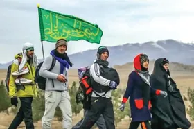 گفتگو با هنرمندان درباره ظرفیت&zwnj;های حرکت زائران پیاده حضرت رضا (ع) برای ساخت آثار مستند و سینمایی | الگوسازی رسانه&zwnj;ای از یک خدمت صادقانه