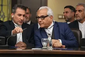 ساعت پخش و تکرار سریال مرد سه هزار چهره به کارگردانی مهران مدیری
