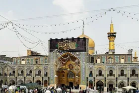 سیاه&zwnj;پوش شدن حرم مطهر رضوی به مناسبت سالروز شهادت امام جعفر صادق(ع) + فیلم