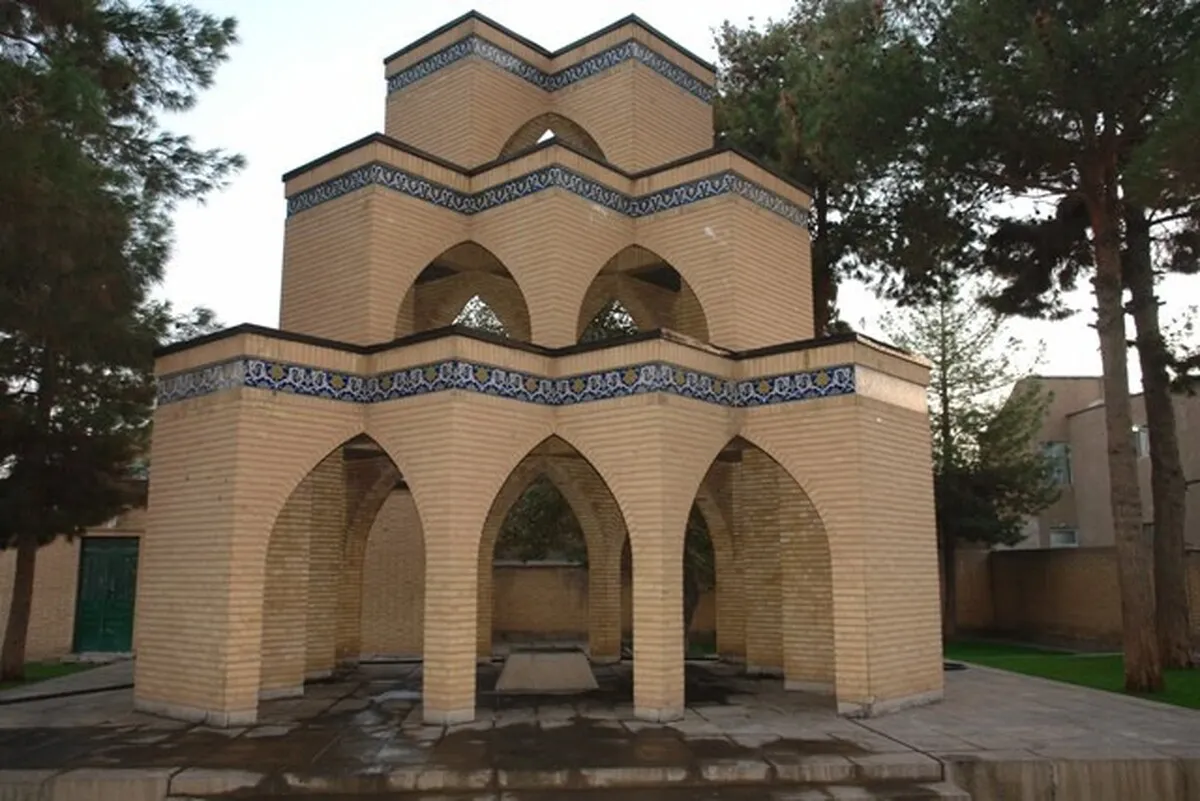 مرمت بناهای تاریخی - گردشگری سبزوار برای حفظ توسعه پایدار ضروری است