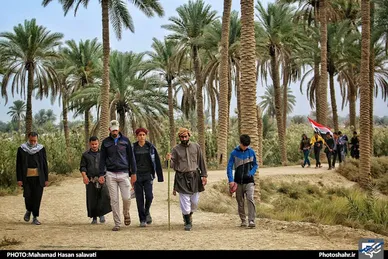 هم‌قدم با زائران کربلا در کنار فرات