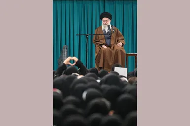 گزارش تصویری | دیدار هزاران نفر از زنان و دختران با رهبر معظم انقلاب اسلامی (۱۲ آذر ۱۴۰۴)