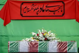 ویدئو | ملت ایران تسلیم شدنی نیست | روایتی از مادری که وطن را مادر می&zwnj;داند و فرزندش را در راه وطن رهسپار می&zwnj;کند