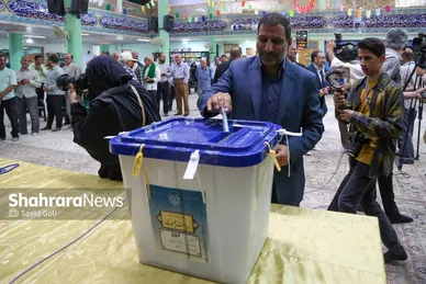 عکس‌هایی از چهاردهمین انتخابات ریاست‌جمهوری در مشهد - ۲ (۸ تیرماه ۱۴۰۳)