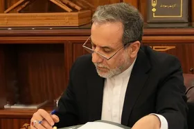 عراقچی حمله شیمیایی سردشت را مشابه تجاوز اخیر اسرائیل دانست |  ایران بزرگترین قربانی سلاح&zwnj;های شیمیایی در تاریخ معاصر