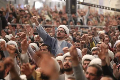 حضور و سخنرانی رهبر انقلاب در اجتماع زائران و مجاوران حرم مطهر رضوی- ۳