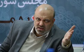ویدئو | حرکات عجیب علیرضا منادی سفیدان، نماینده تبریز هنگام درد و دل معلمان خوزستانی