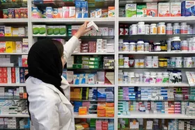 وزیر بهداشت: خودکفایی در تأمین مواد اولیه دارویی نیازمند سرمایه&zwnj;گذاری داخلی و خارجی است