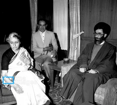 گزارش تصویری | رهبر انقلاب در دوران تصدی شورای عالی دفاع ملی (۱۳۶۰ - ۱۳۵۸)