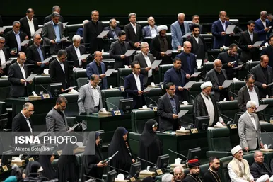 عکس‌هایی از آغاز مجلس دوازدهم توسط هیئت رئیسه سنی