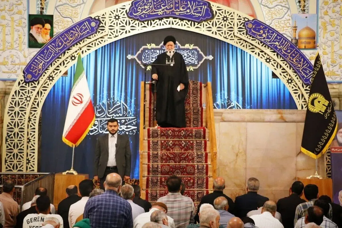 آیت‌الله علم‌الهدی: کشور را فارغ از نتیجه مذاکرات اداره کنید| شکست آمریکا در طبس یادآوری قدرت خدا بود