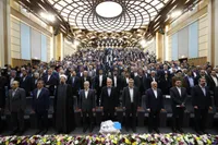 پزشکیان در دانشگاه تهران: مقابل حرف درست نمی‌ایستیم