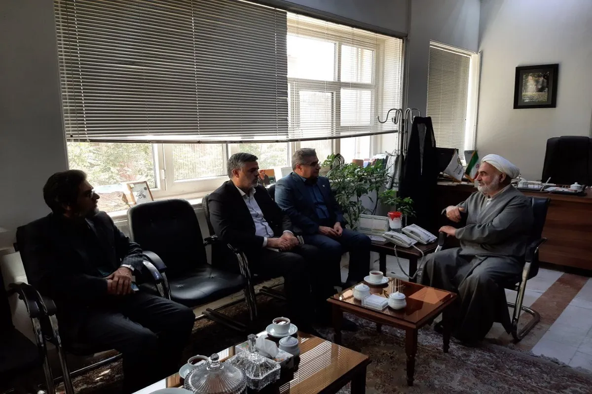 باید رویکرد معنوی اربعین را با توسعه عدالت‌محور در مناطق کم‌برخوردار گره زد