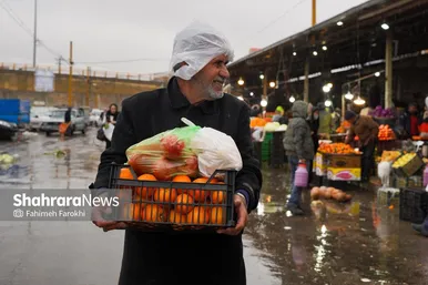گزارش تصویری | بازار میوه در شب یلدا