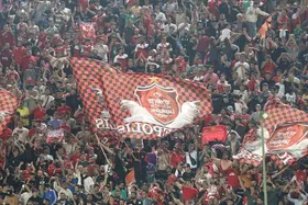 ویدئو | هواداران پرسپولیس، دست&zwnj;به&zwnj;دامان اوسمار