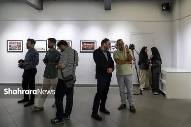 گزارش تصویری | افتتاح نمایشگاه عکس «روایت وداع» در فرهنگسرای جهاد دانشگاهی خراسان رضوی