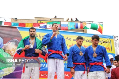 مسابقات کشتی با چوخه اسفراین