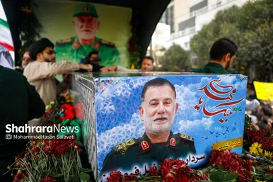 گزارش تصویری | تشییع پیکر سردار شهید نیلفروشان در مشهد