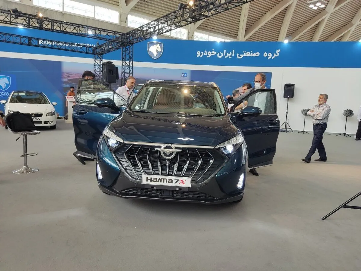 خودروی MPV آبی‌های جاده مخصوص آماده تحویل شد