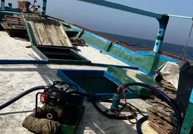 یک&zwnj;فروند شناور با ۳۰۰ هزار لیتر سوخت قاچاق در دریای عمان توقیف شد (۷ بهمن ۱۴۰۳)